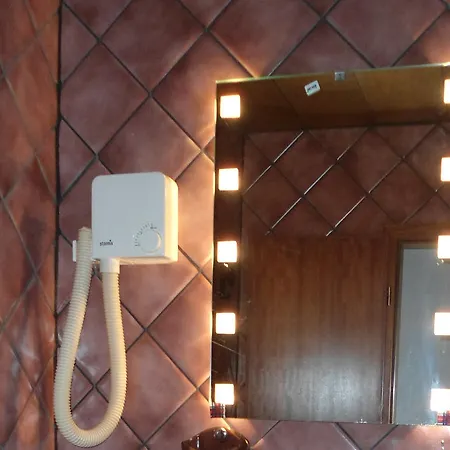 Hotel Zum Bismarckturm 2*