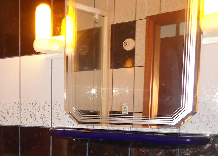 Hotel Zum Bismarckturm 2*